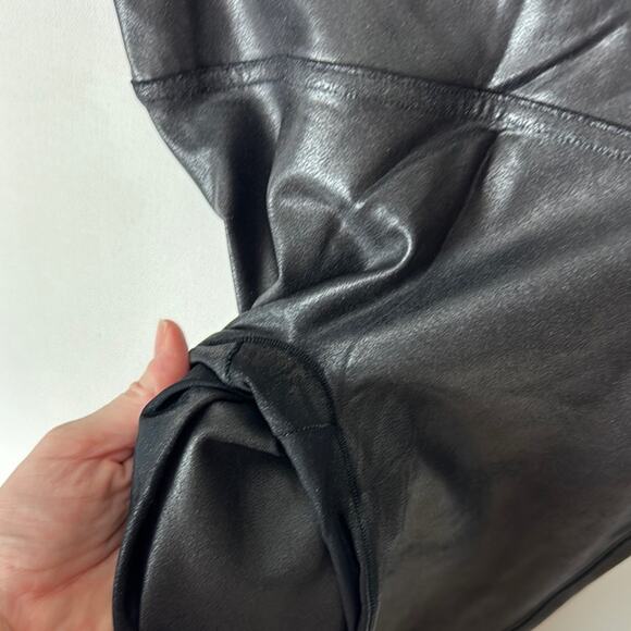 Spanx Leggings - Women's Medium - Picture 4 of 5